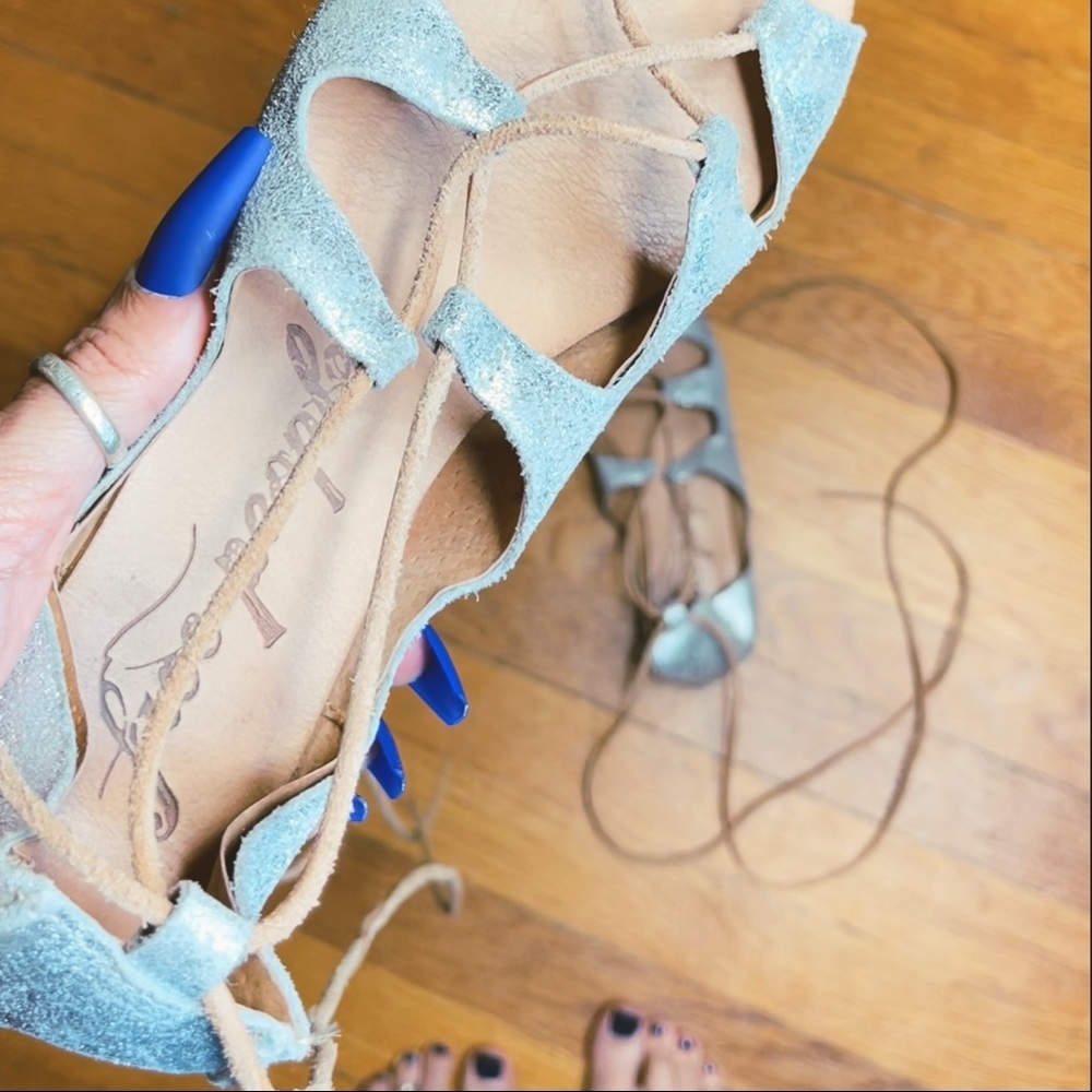 Free People Gladiator Flats - Picture 7 of 9
